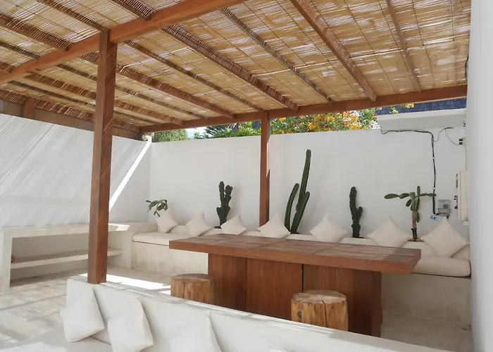 Villa Chic Mediteranean 2 Bedroom W Private Pool