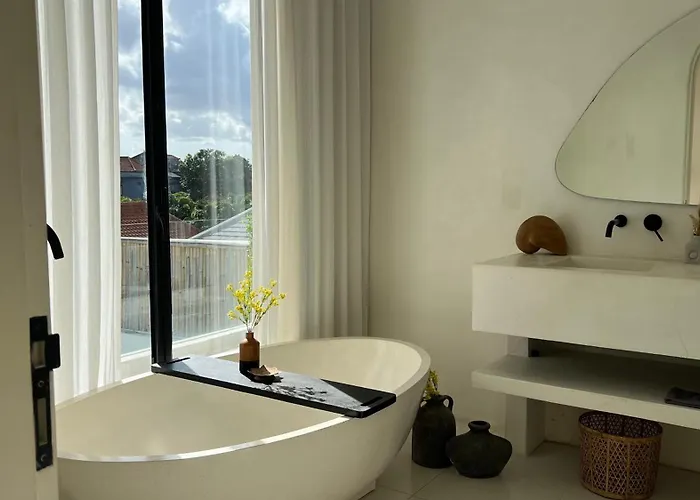 Chic Mediteranean 2 Bedroom W Private Pool Villa *