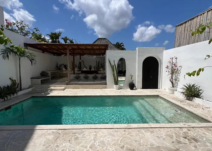 Chic Mediteranean 2 Bedroom W Private Pool Villa *